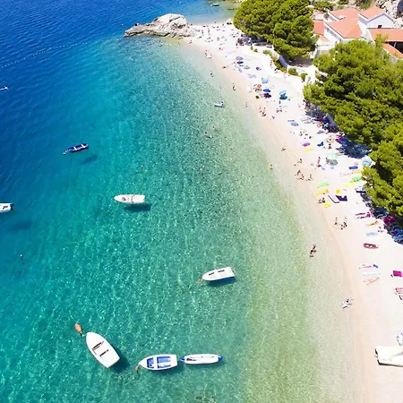 With A Parking Space Brela, Makarska - 21796 بريلا